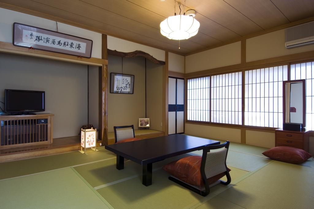 Ekinariya Ryokan Kusatsu  Ruang foto