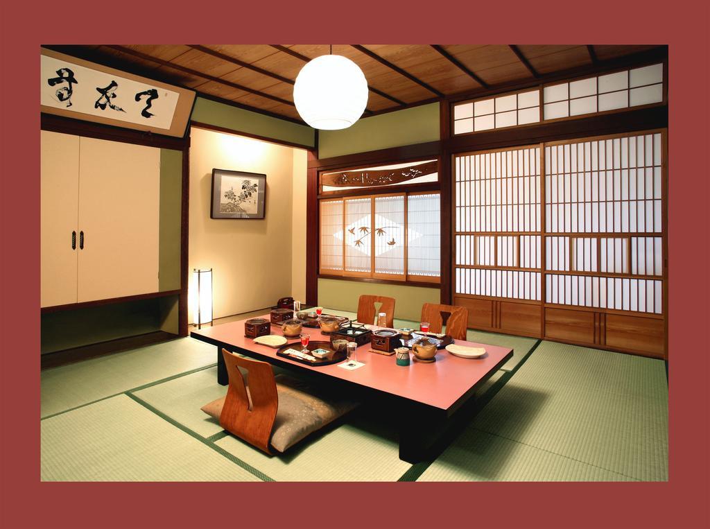 Ekinariya Ryokan Kusatsu  Bagian luar foto