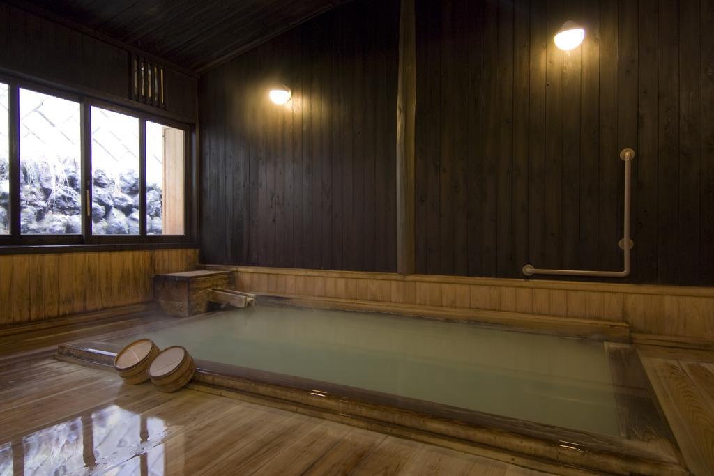 Ekinariya Ryokan Kusatsu  Bagian luar foto